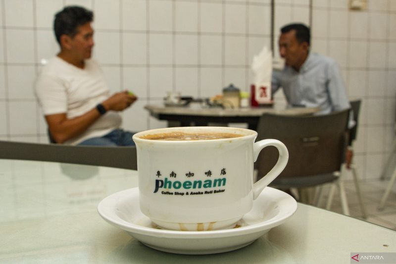 Cara minum kopi yang aman untuk penderita asam lambung