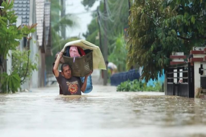 Apa arti mimpi diterjang banjir: Pertanda baik atau buruk?