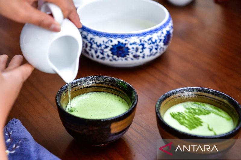 Bolehkah ibu menyusui minum matcha? Ini batas aman kafeinnya