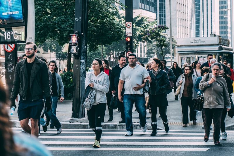 Jalan atau lari, mana yang lebih efektif kecilkan perut?